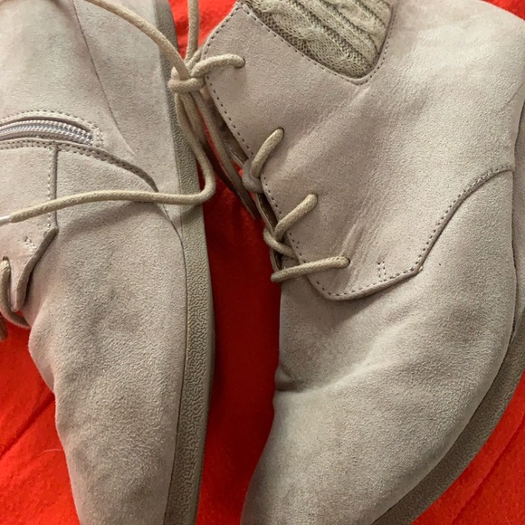 Booties size 7 - Picture 6 of 8